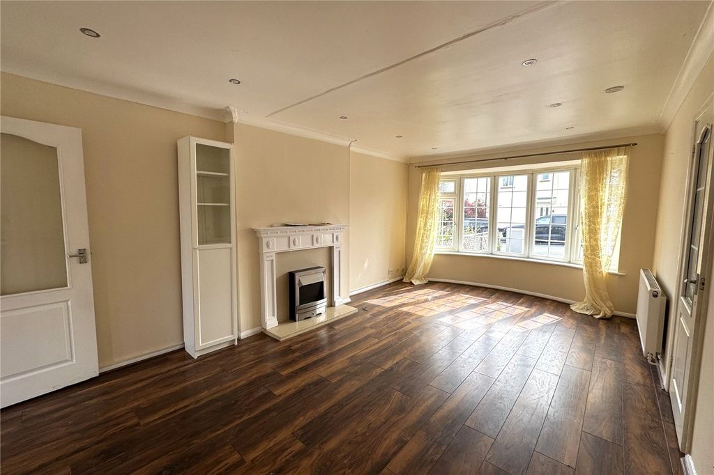 Property photo 2 of 16 Picture No. 05