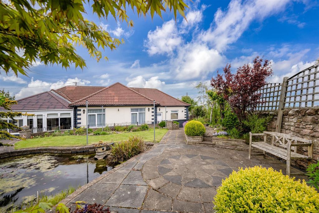 Property photo 2 of 24 Roseville_Tweedmouth-25.Jpg