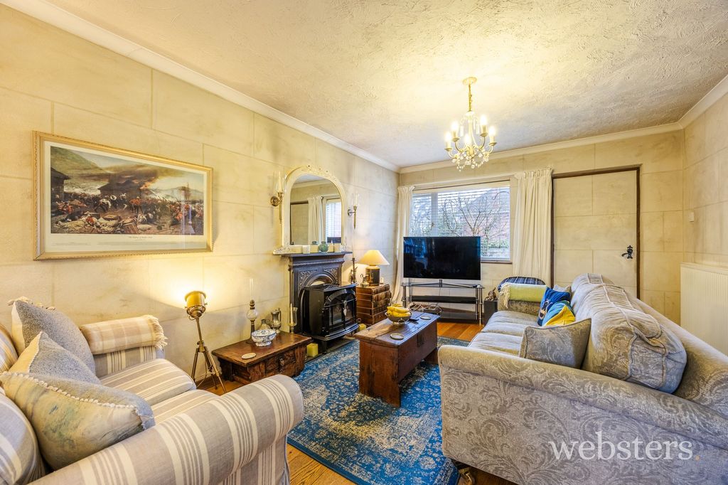 Property photo 3 of 14