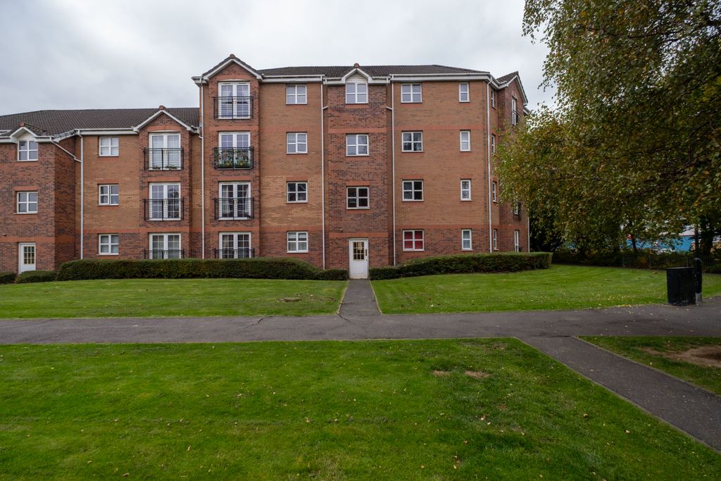 Property photo 1 of 21