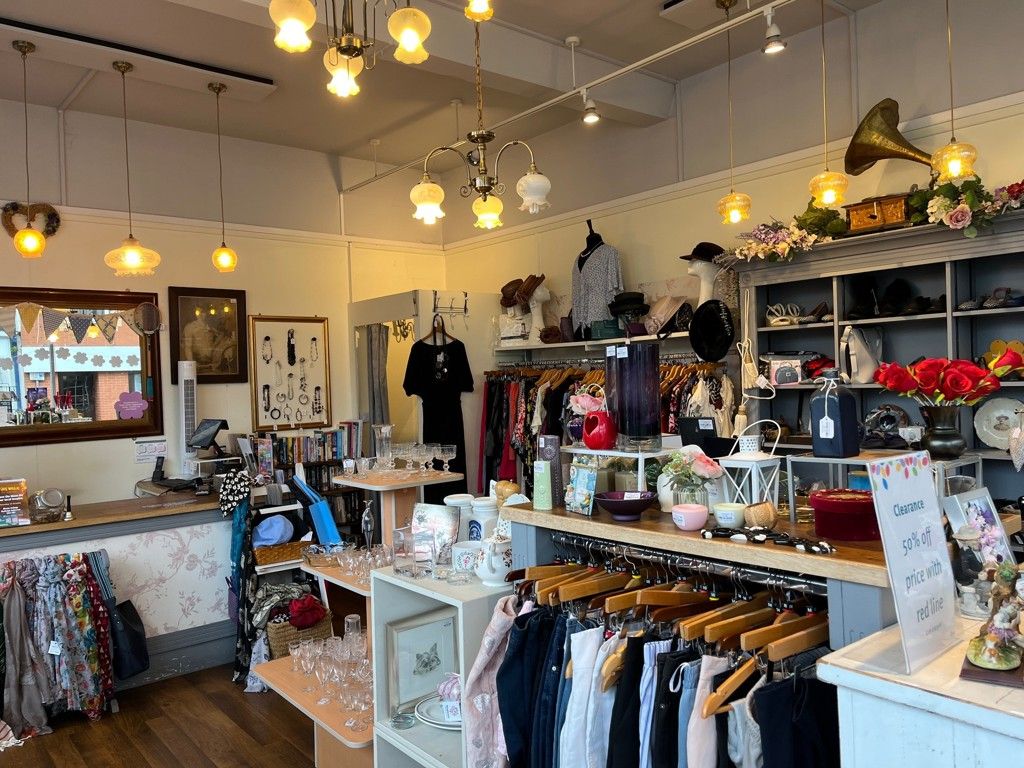 Property photo 3 of 6 Photo 4