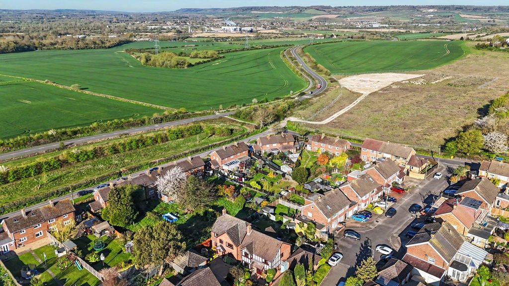 Property photo 2 of 31 Aerial