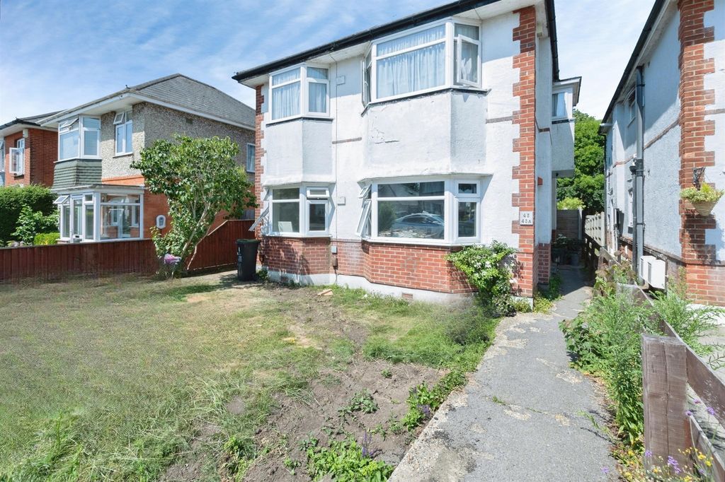 Property photo 1 of 20