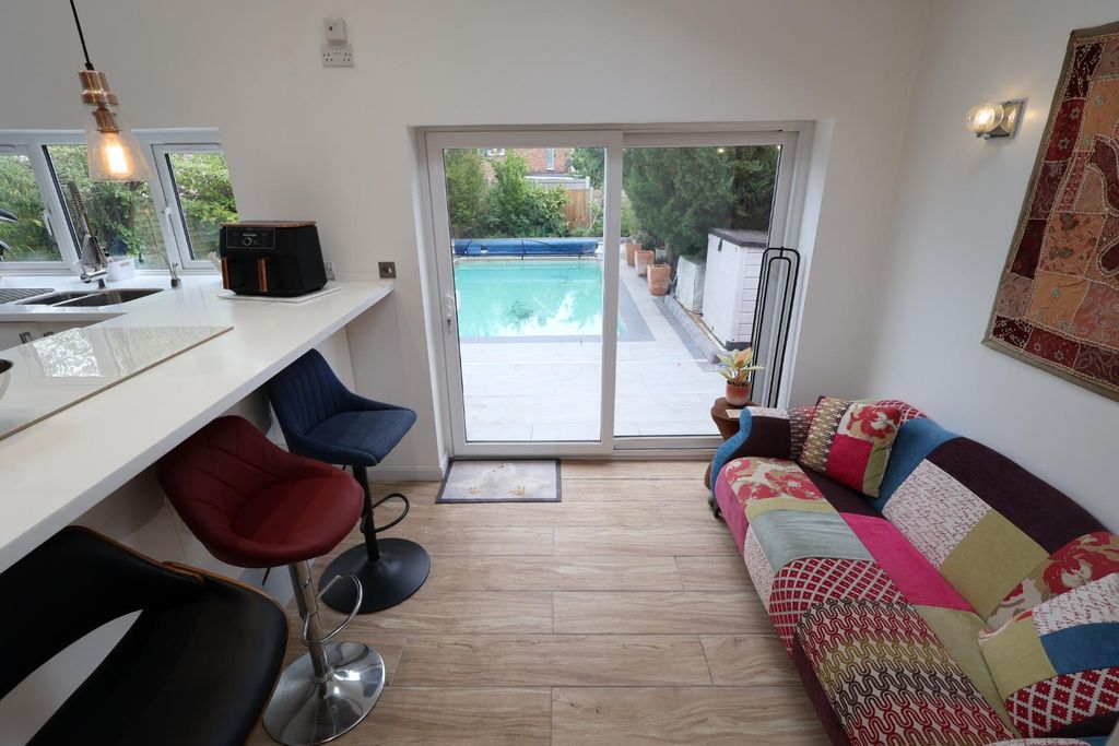 Property photo 3 of 24 -