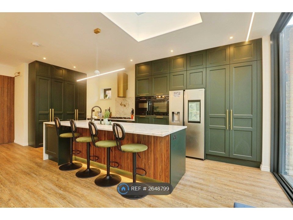 Property photo 2 of 22 Kitchen