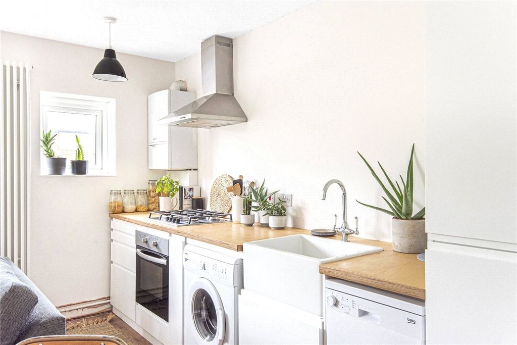 Property photo 3 of 12 Picture No. 20