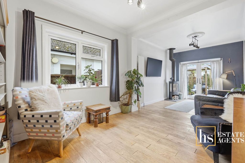 Property photo 1 of 25