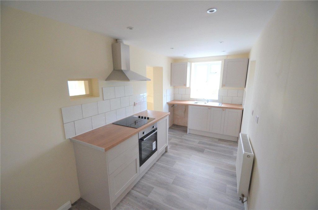 Property photo 3 of 9 Seddons - Cullompton