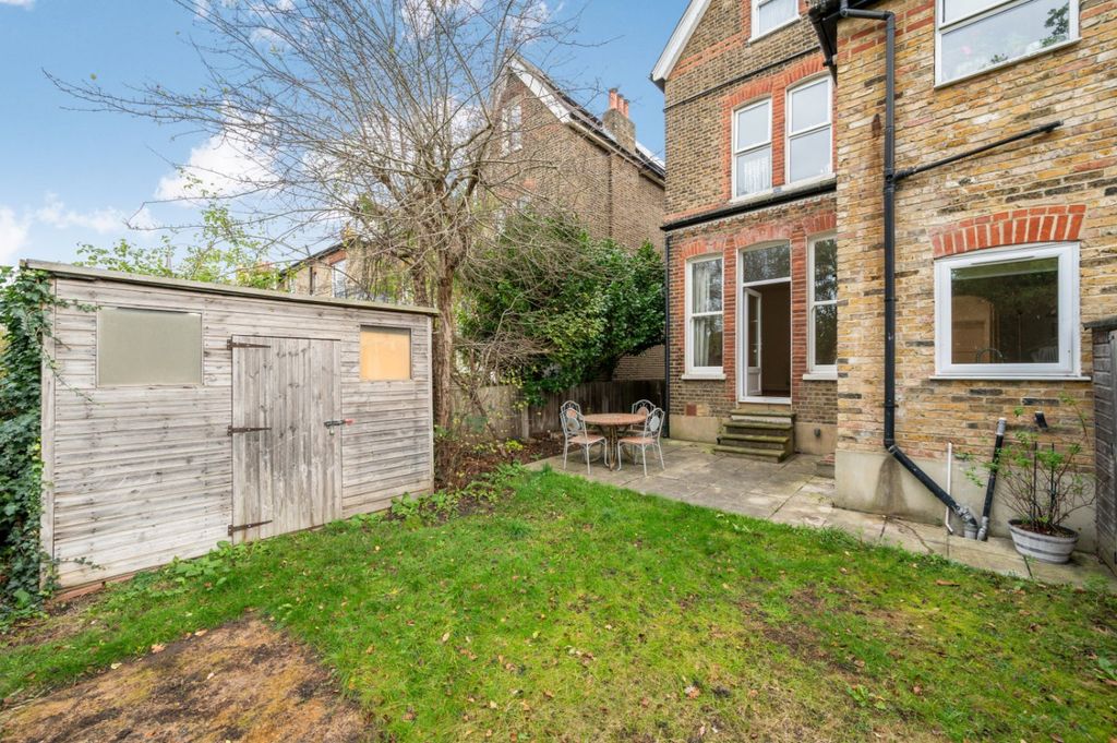 Property photo 3 of 12 Picture No. 11