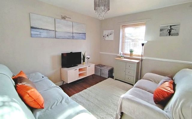 Property photo 2 of 19