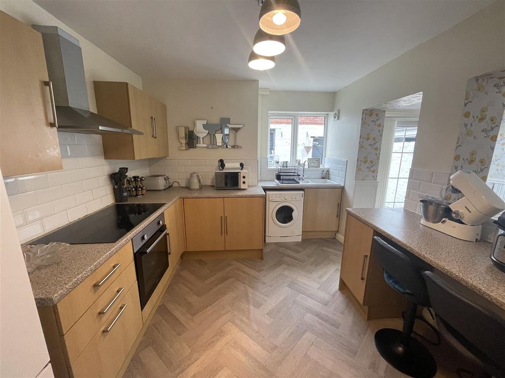 Property photo 3 of 24 11 Os 13.Jpeg