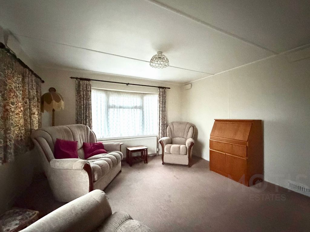 Property photo 2 of 5 Photo 3