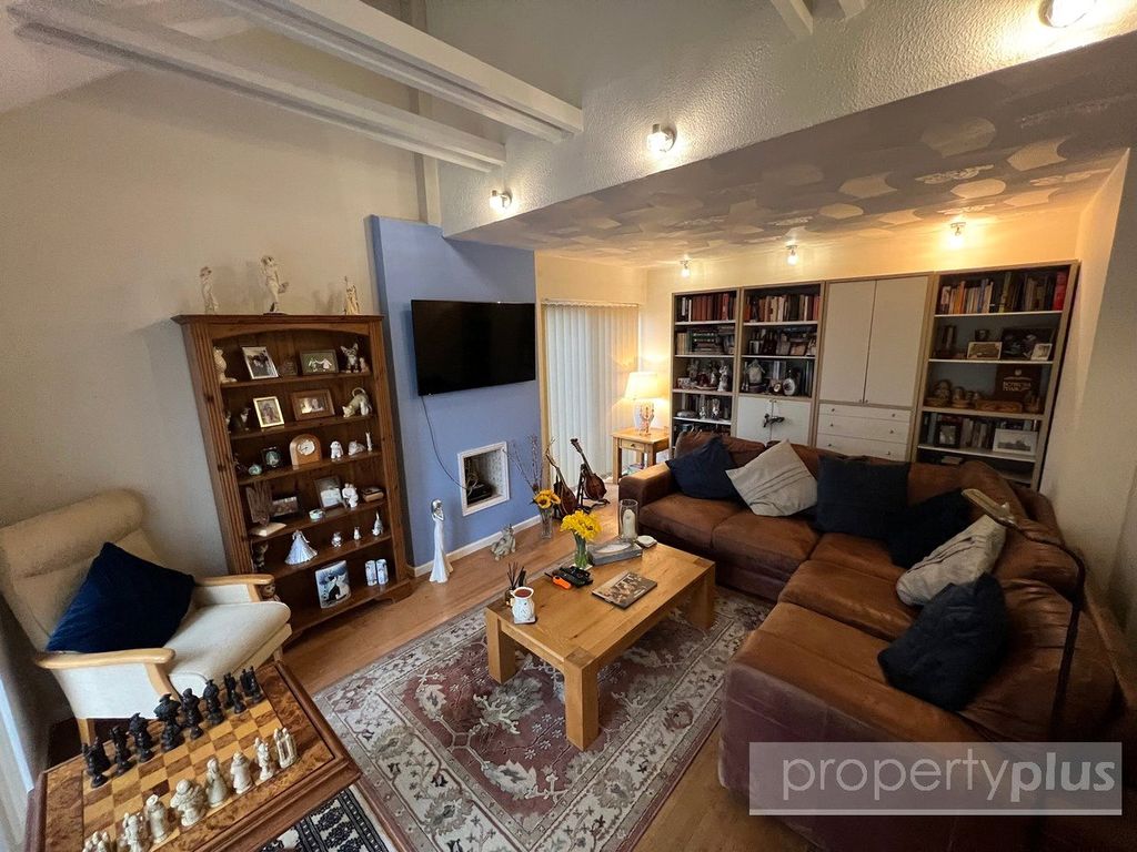 Property photo 3 of 34 Picture No. 13