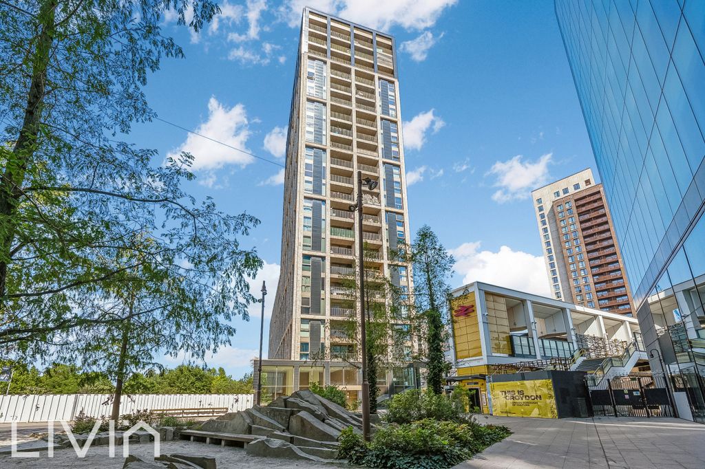 Property photo 1 of 10 1