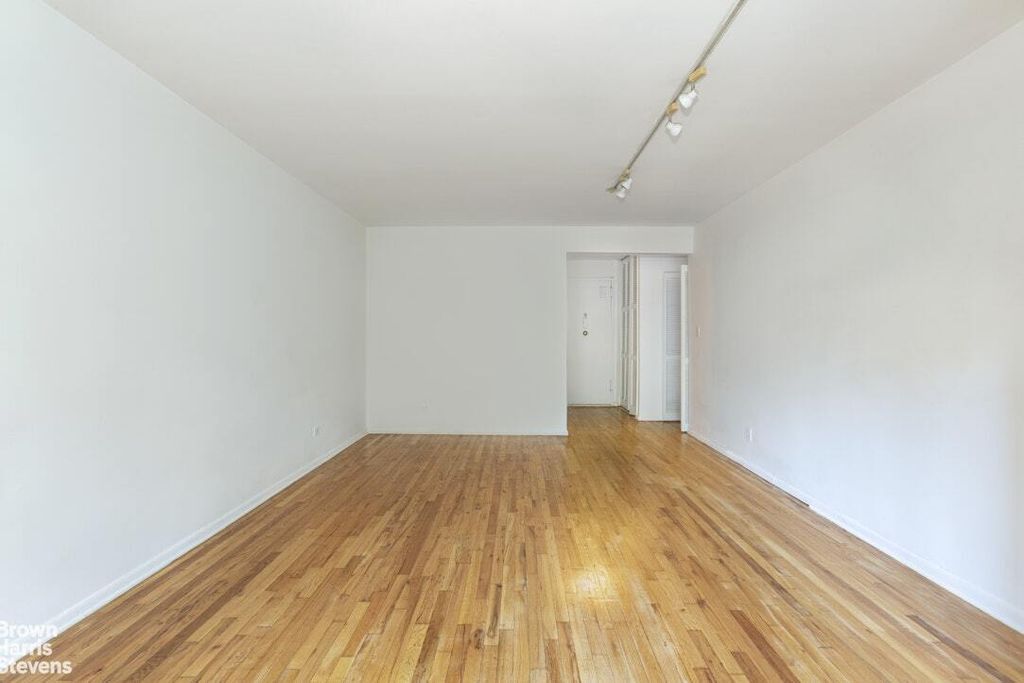 Property photo 2 of 11 <Alttext/>