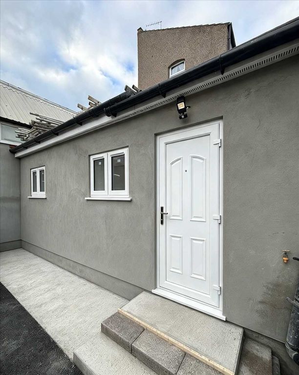 Property photo 1 of 13 Main Picture