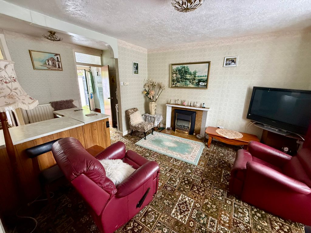 Property photo 3 of 16