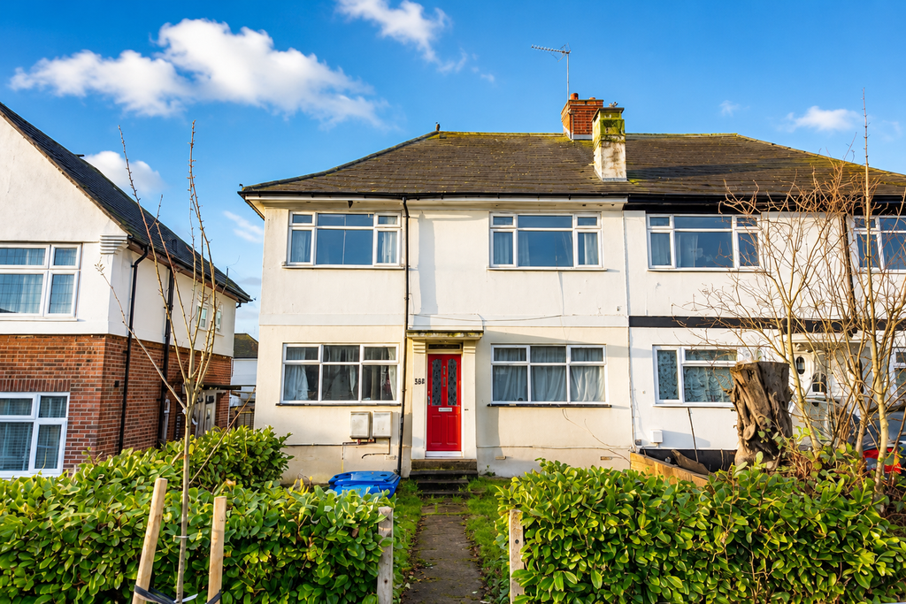Property photo 1 of 18