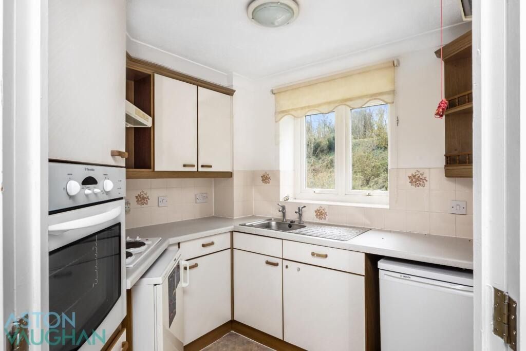 Property photo 2 of 13 4545702