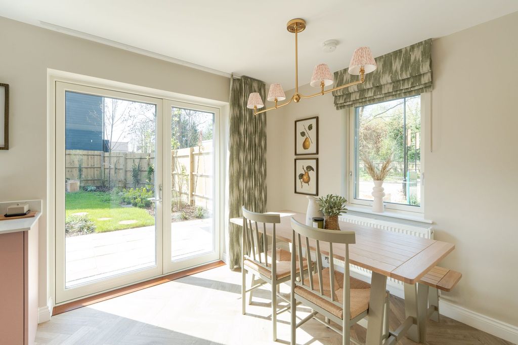 Property photo 3 of 23