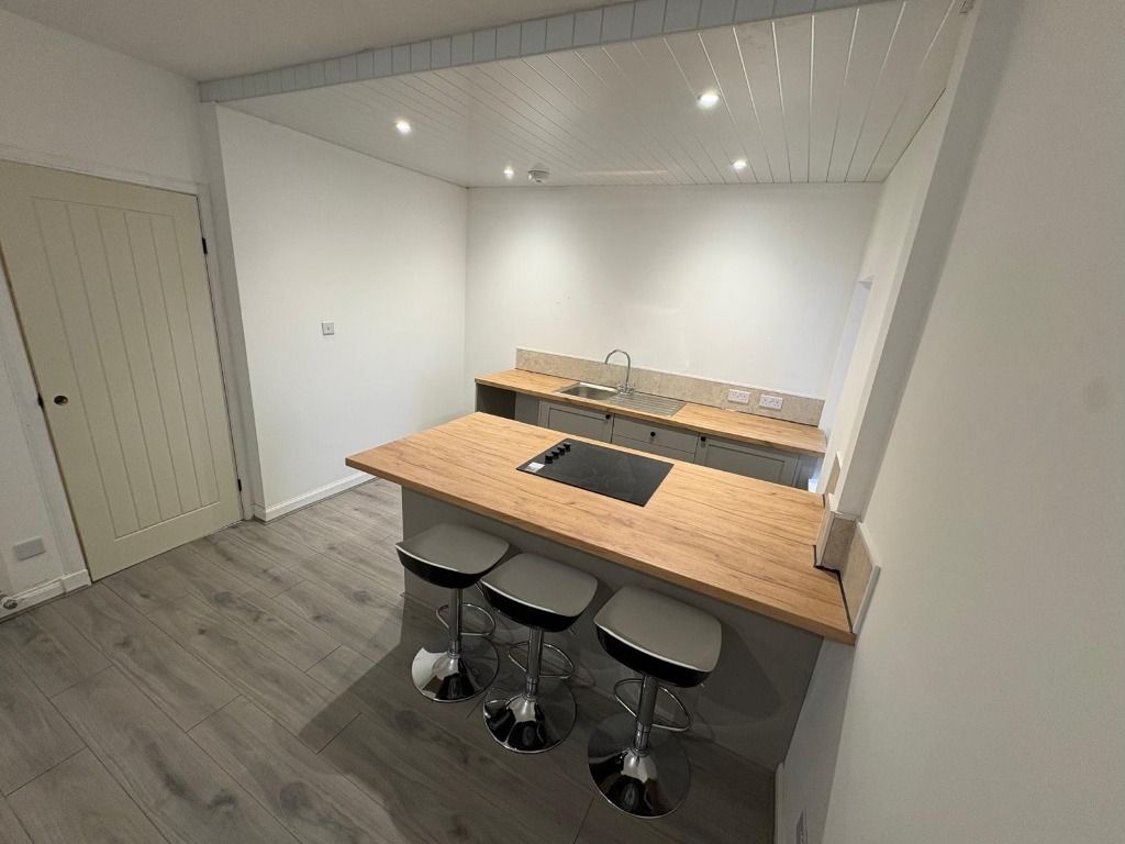 Property photo 3 of 9 Photo 3