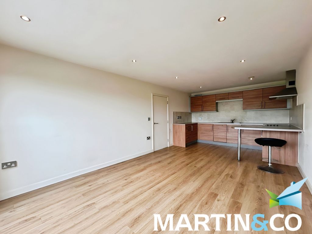 Property photo 2 of 13 A07F7362-Img-20250508-Wa0040