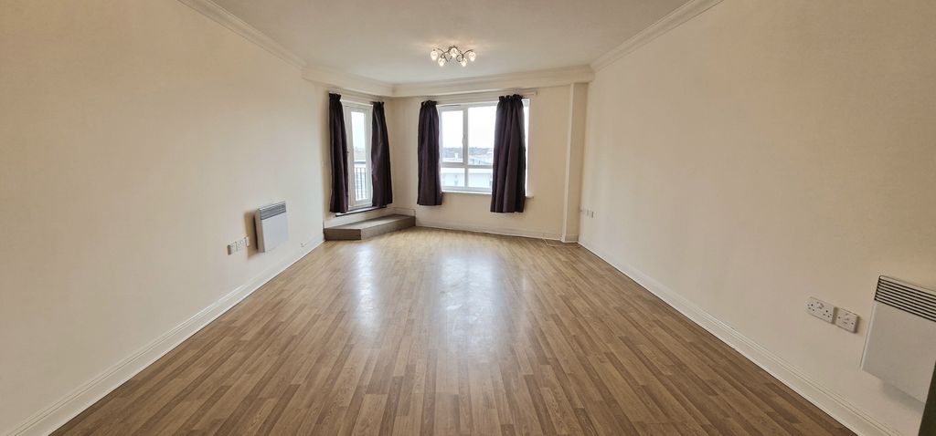 Property photo 2 of 11 Image
