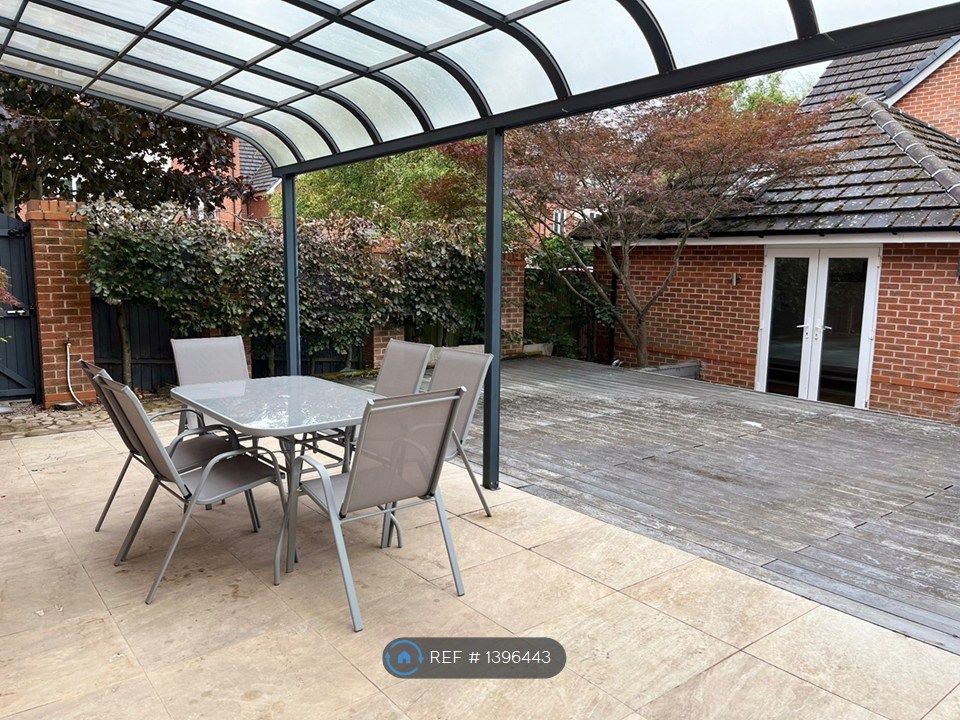 Property photo 2 of 11 Patio