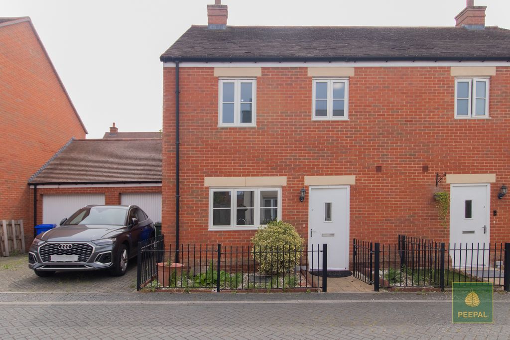 Property photo 1 of 12