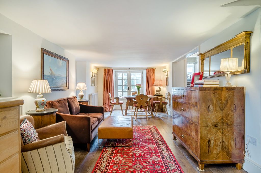 Property photo 3 of 24 Dining Room