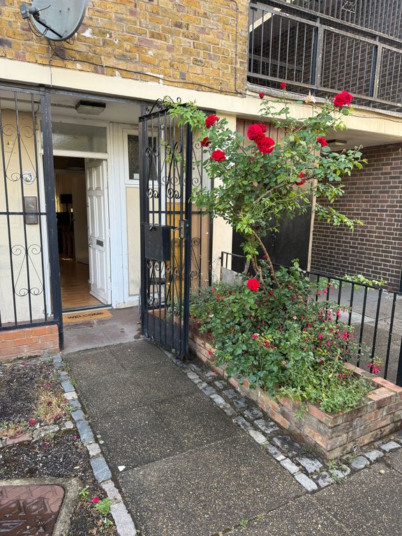 Property photo 2 of 9