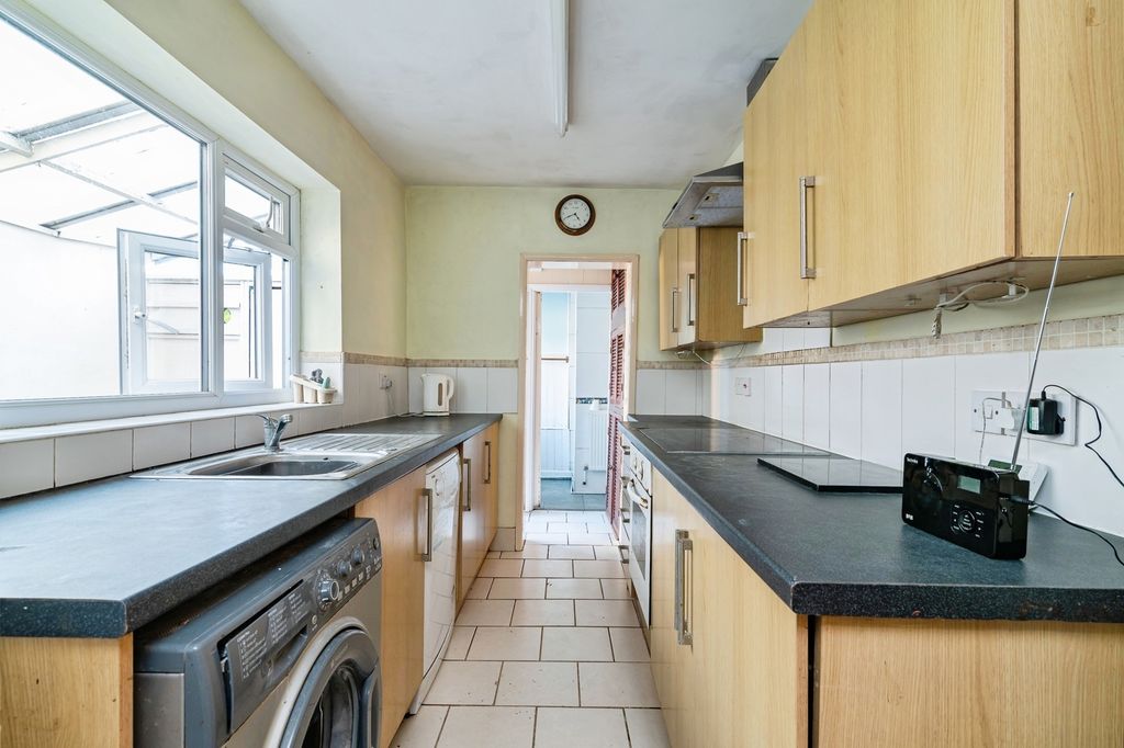 Property photo 2 of 16 Pbox-Img.Jpg