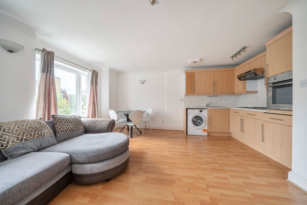 Property photo 2 of 17
