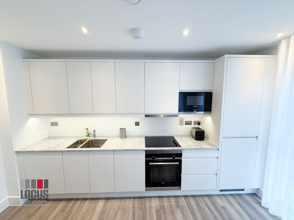 Property photo 3 of 10 Photo 4