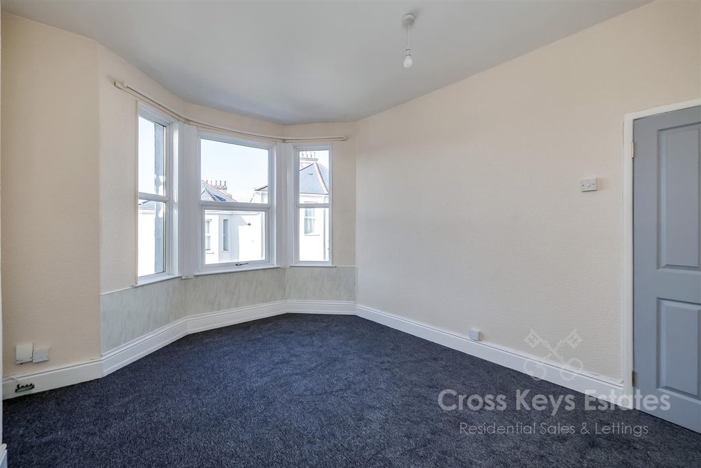 Property photo 3 of 13 Living Room