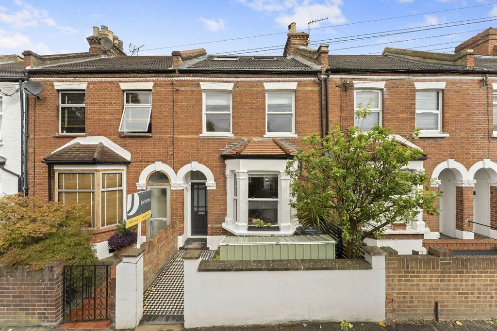 Property photo 1 of 8