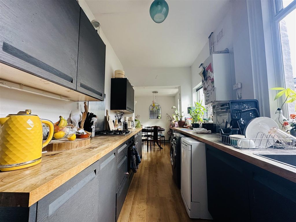 Property photo 2 of 13 Img_0581.Jpeg