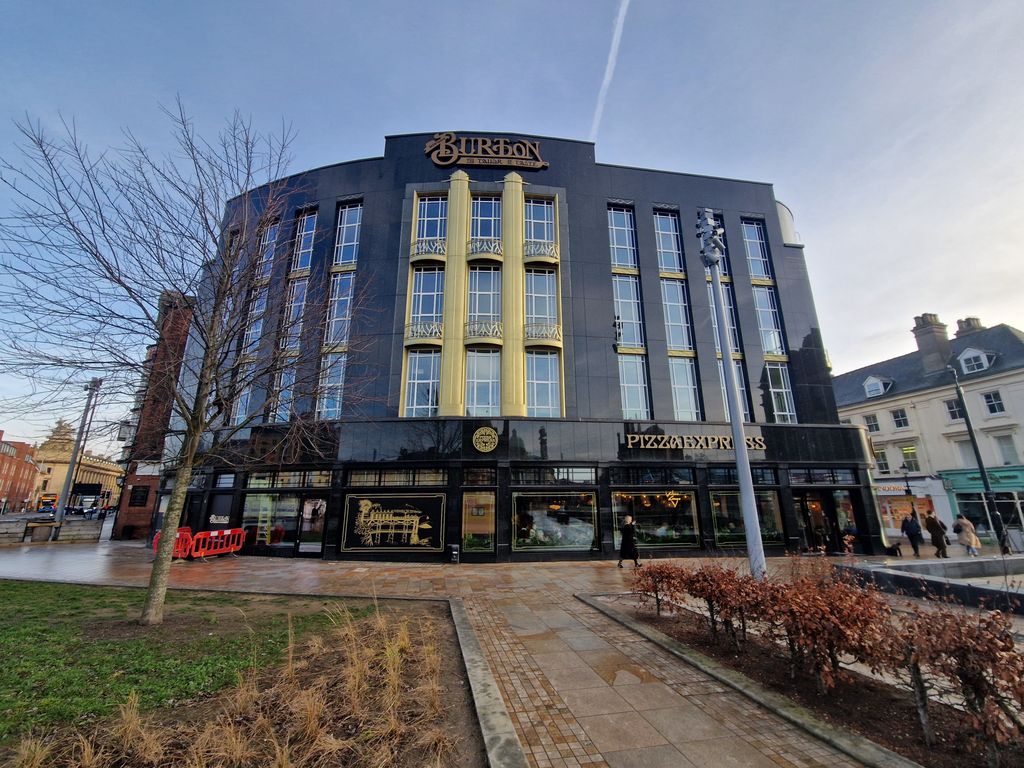 Property photo 1 of 7