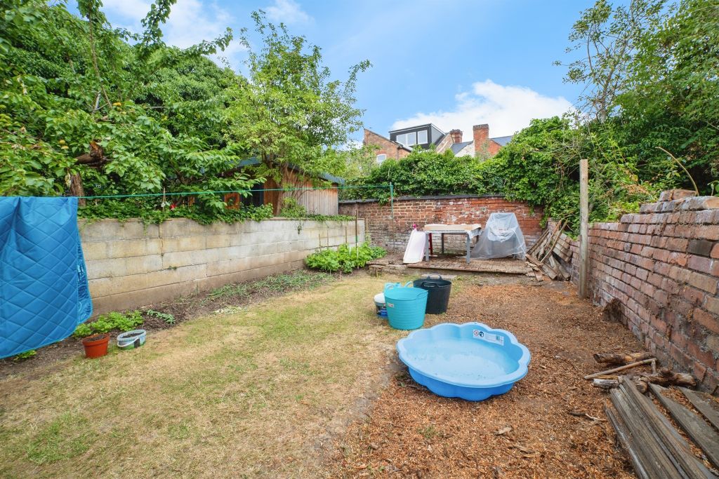 Property photo 3 of 17