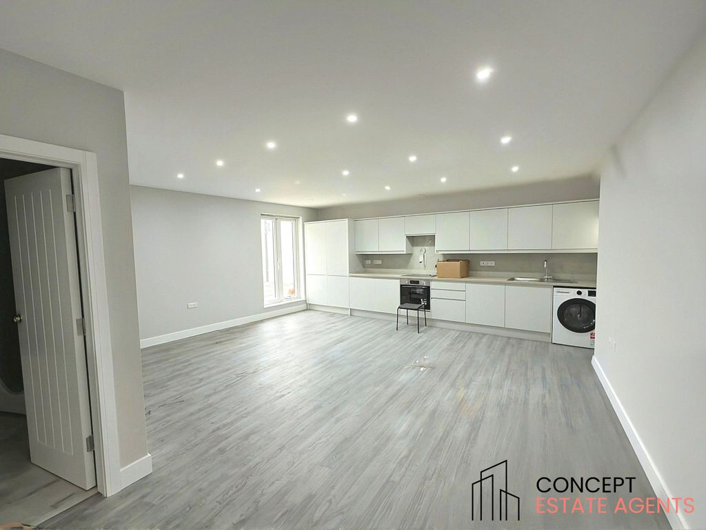 Property photo 1 of 3