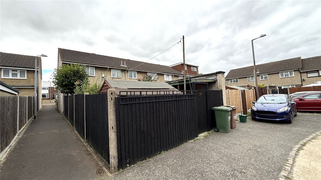 Property photo 3 of 19 Picture No. 03