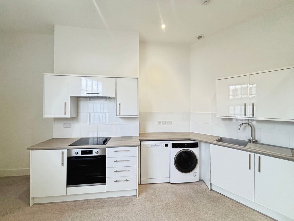 Property photo 3 of 13 Pbox-Img.Jpg