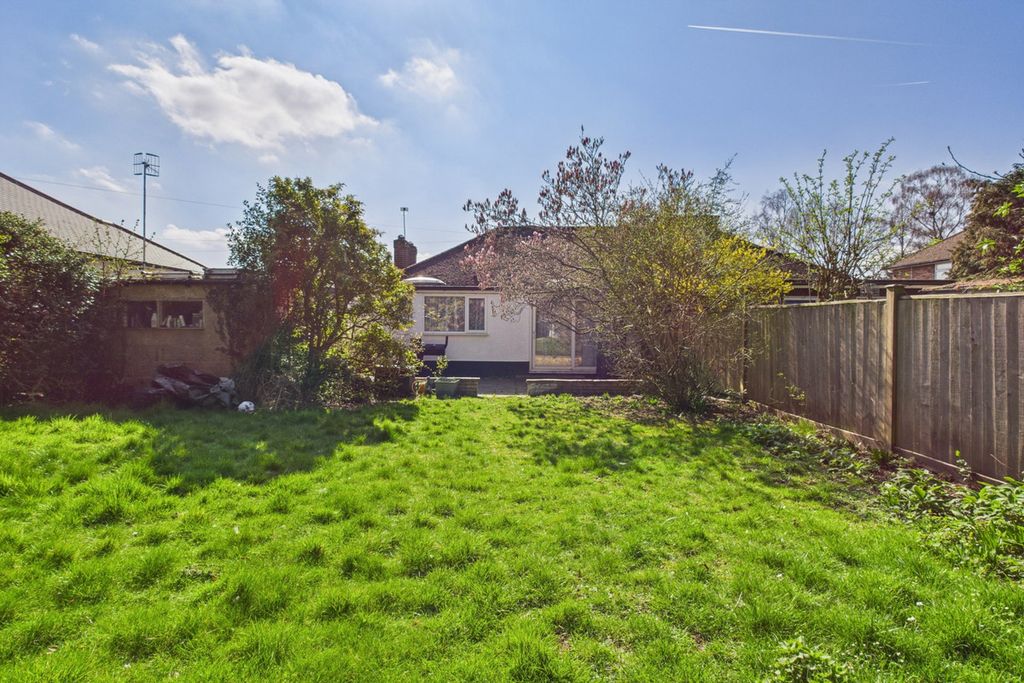 Property photo 2 of 20