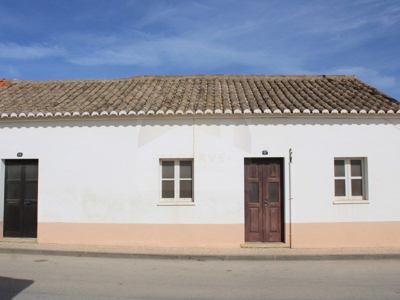 Property photo 1 of 35