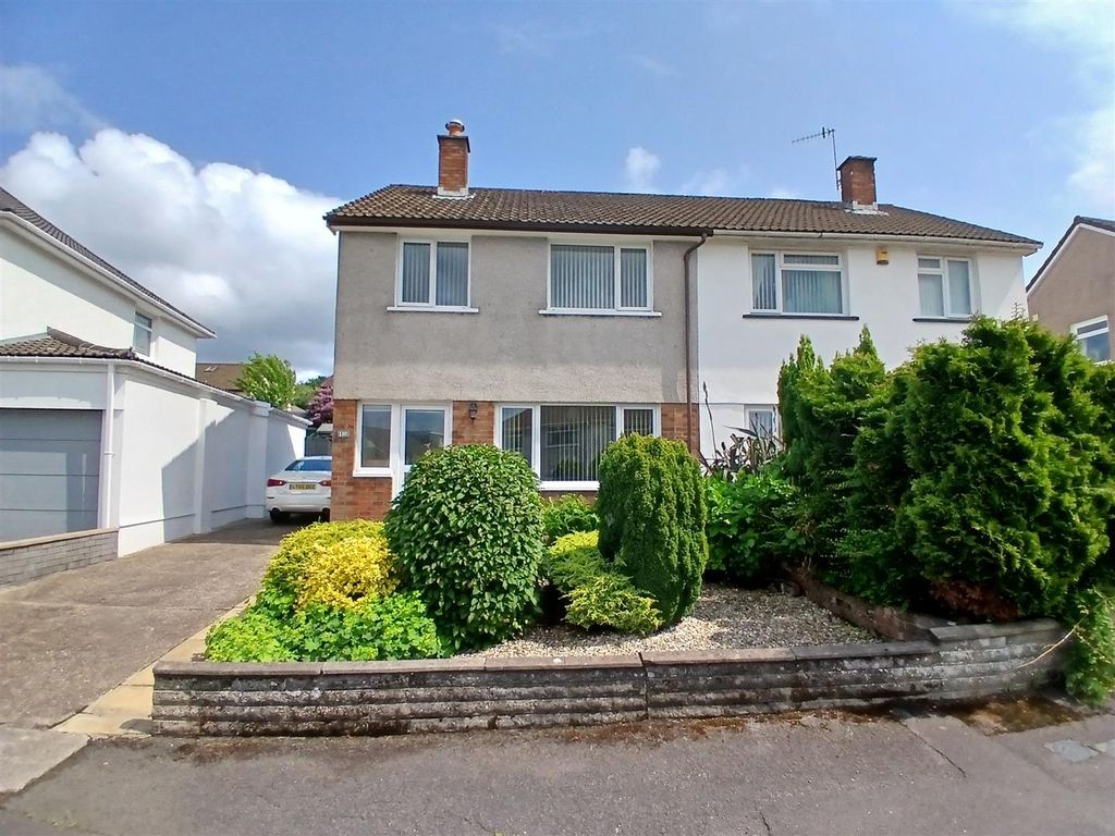 Property photo 1 of 32 110 Porset Drive Front.Jpg