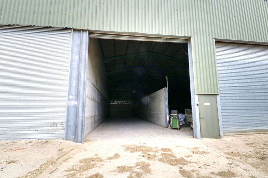 Property photo 2 of 2 Front Grainstore.Jpg
