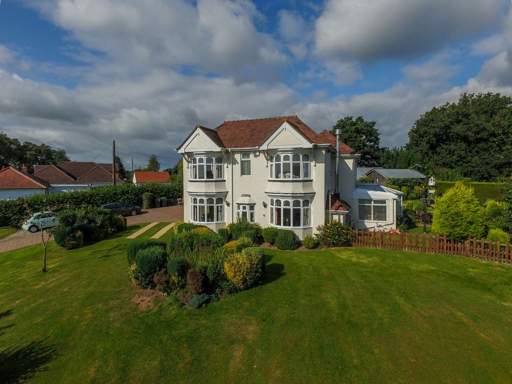 Property photo 1 of 30 Photo 28