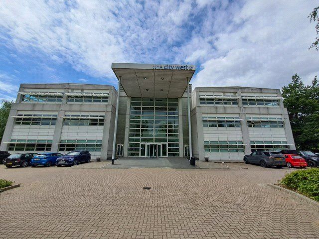 Property photo 1 of 4 Picture No. 05