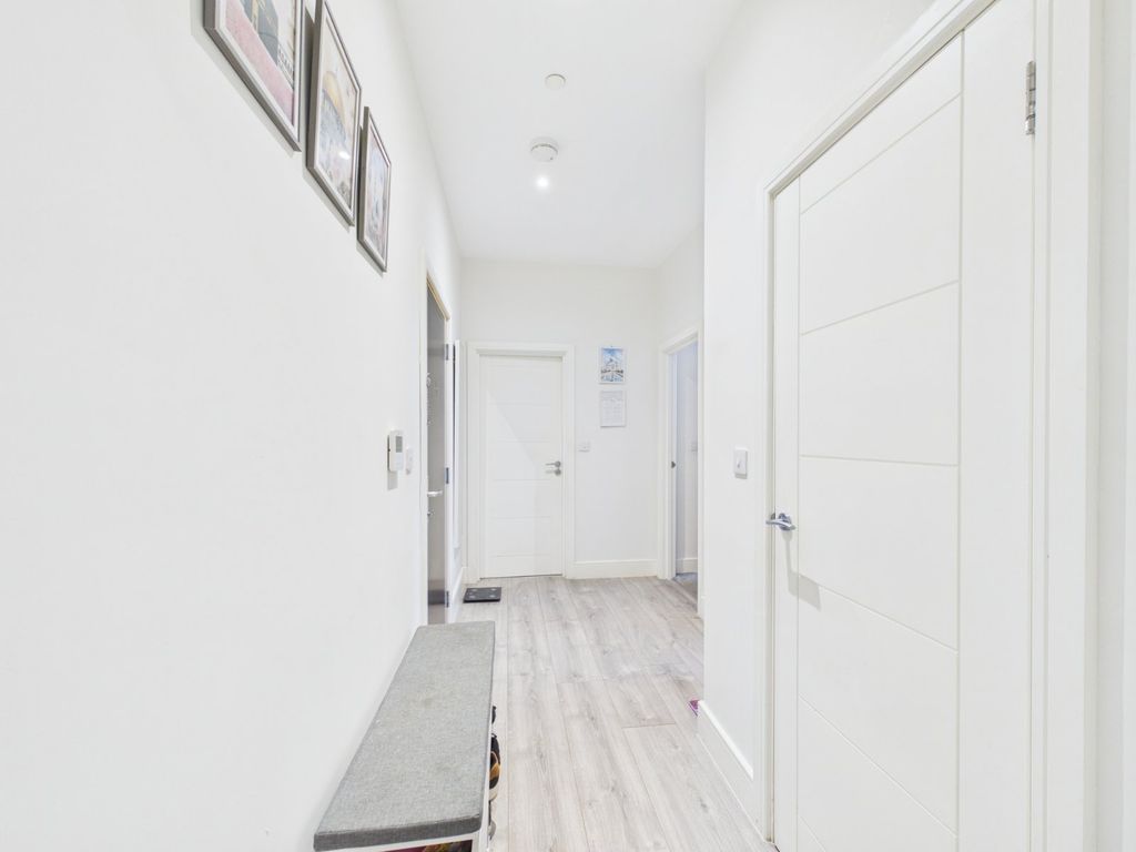 Property photo 3 of 17 Hallway