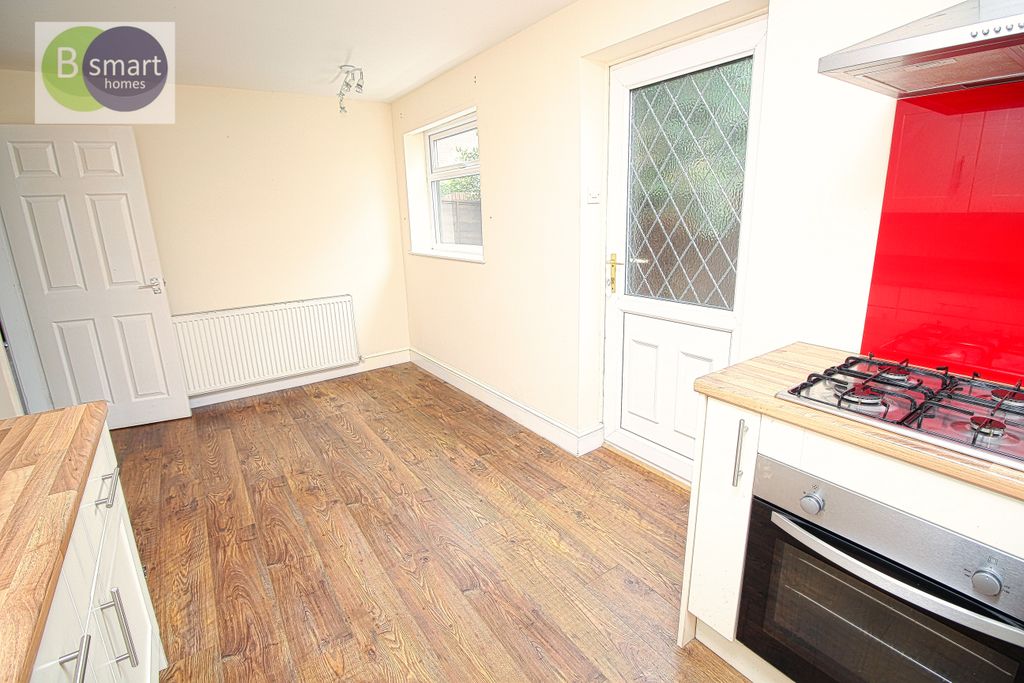 Property photo 3 of 11 Img_594_11_Original